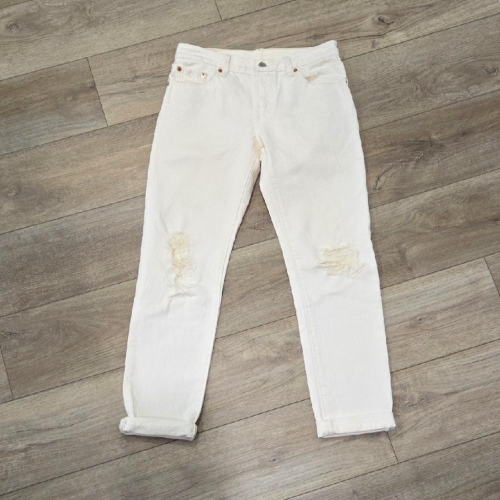 Women's Levi's Distressed Cream Denim Coastal  Jeans